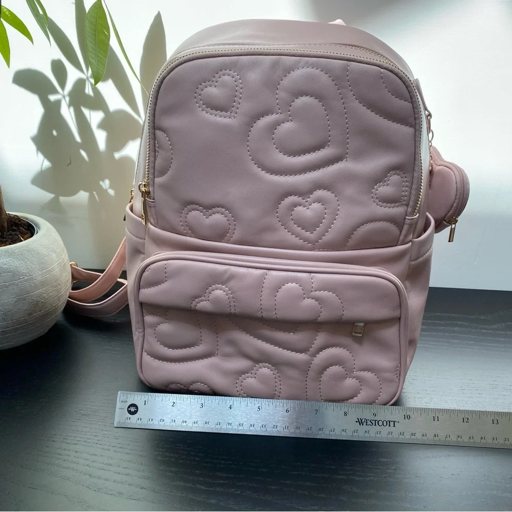 Like Dreams Crush Embossing Pink Quilted Heart-Patterned Backpack